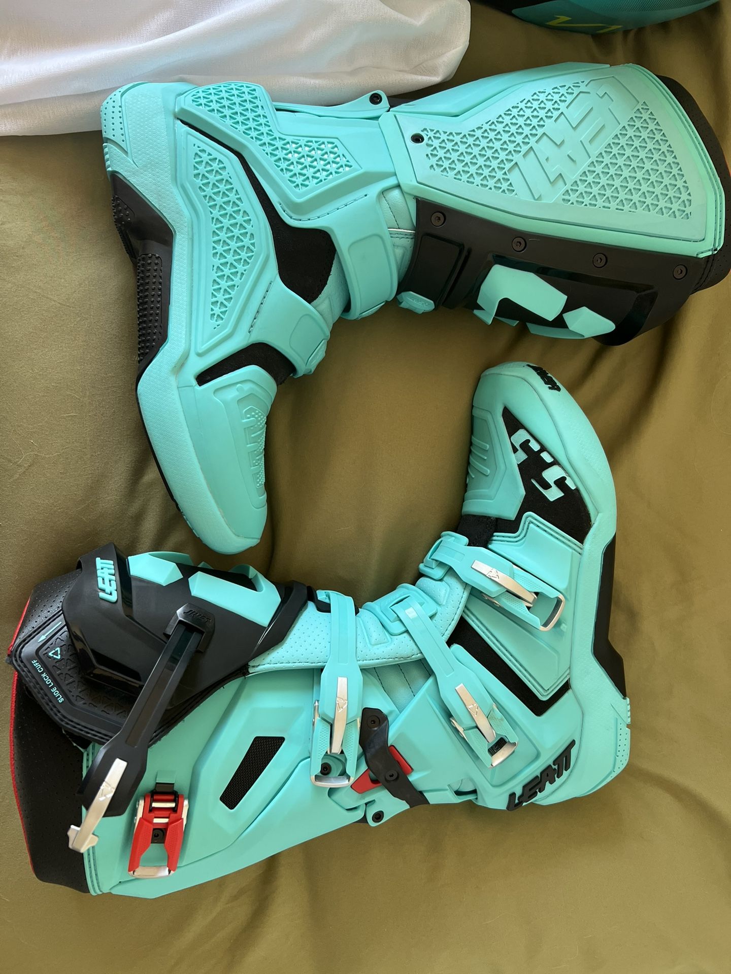 Leatt 5.5 Flex Lock Motocross Boots
