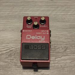 Boss DM-3 Analog Delay Guitar Pedal