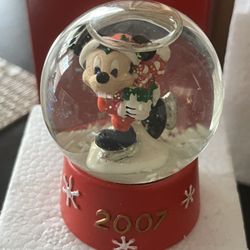 Mickey Mouse Snow Globe.