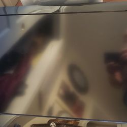 32" TV With Wall Mount Works Fine  In Good Condition 