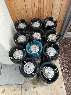 Homebrew ball lock kegs