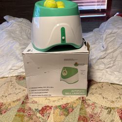Gloglow Automatic Dog Ball Launcher