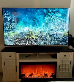 Samsung 75” Q80A QLED 4K Smart TV (QN75Q80AAFXZA) - 120Hz