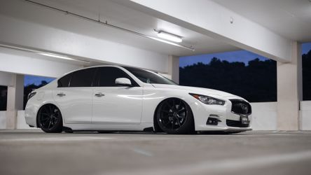 2015 Infiniti Q50