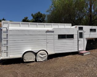Super Clean Camp / Livestock Trailer 30’