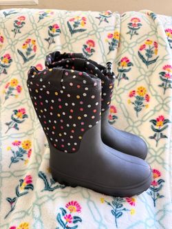 Rain and snow boots for girls