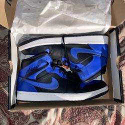 Air Jordan 1 Mid Hyper Royal