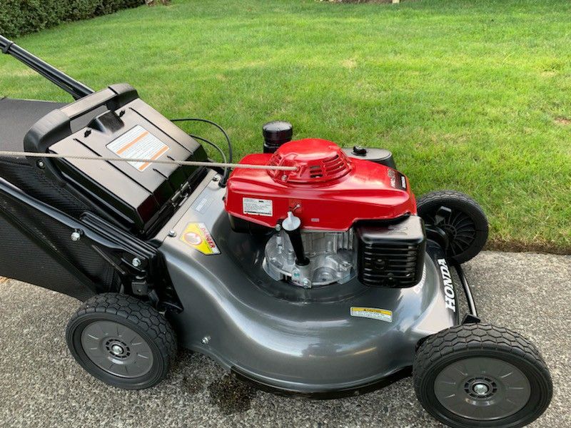 HONDA HRC216K3HXA (21") 160cc Commercial SelfPropelled Lawn Mower