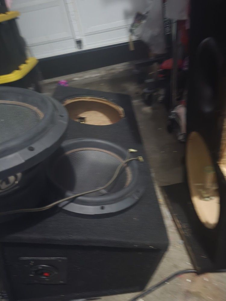 Speakers And Amps