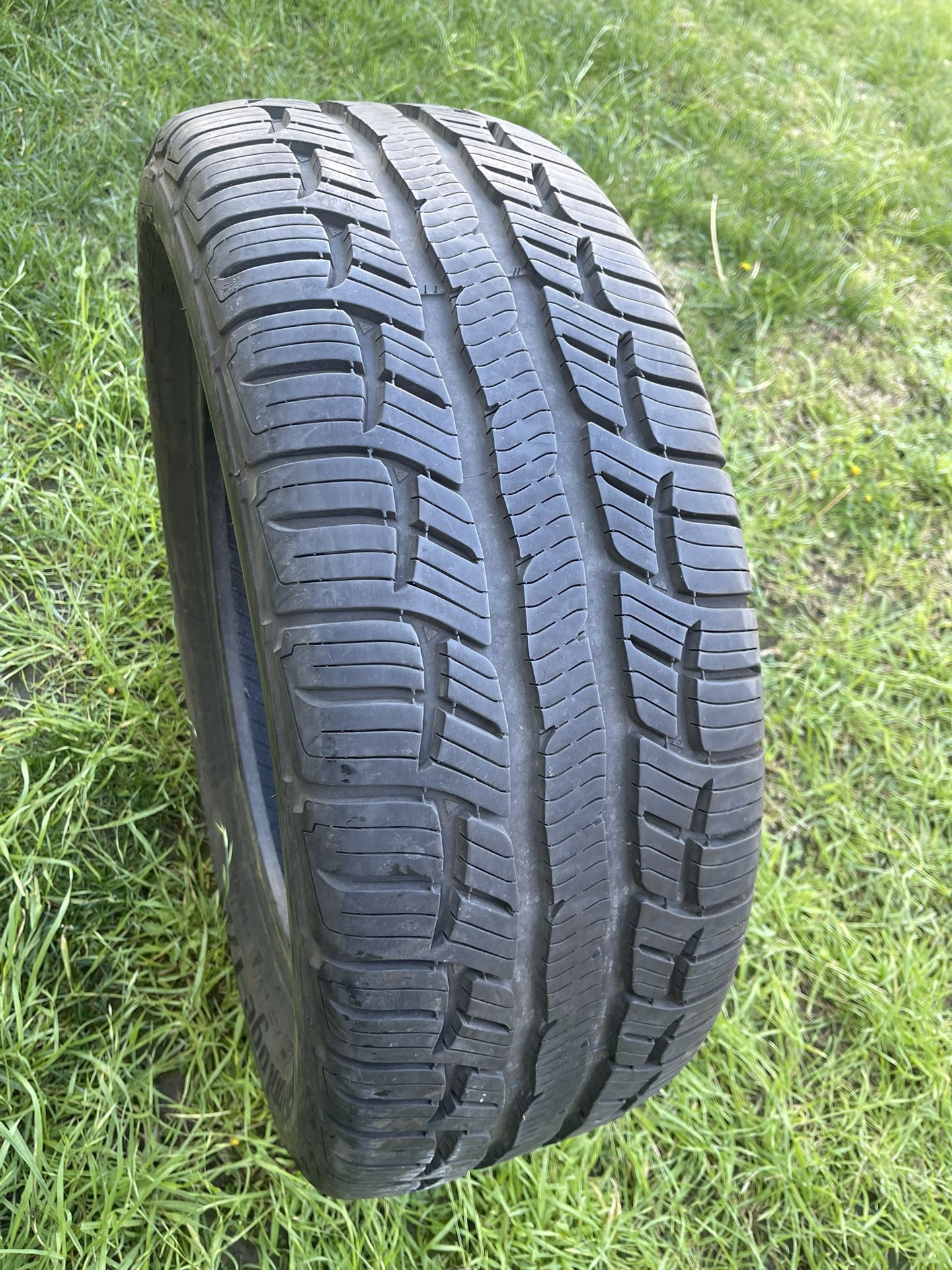 245-55-R19” Bfgoodrich Advantage T/A Sport Tire