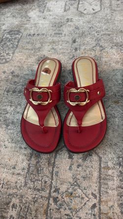 Woman’s Shoes