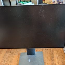 Dell 27in Screen, missing Power Cord 