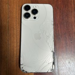 iPhone 16 Pro Max 512GB Desert Titanium – Works / Cracked / Front Cam Blur