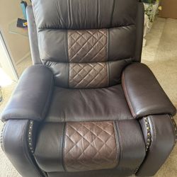 Recliner 