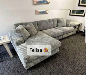 Lindyn Sectional 👈🏼 Brand New And $49 Down Payment 