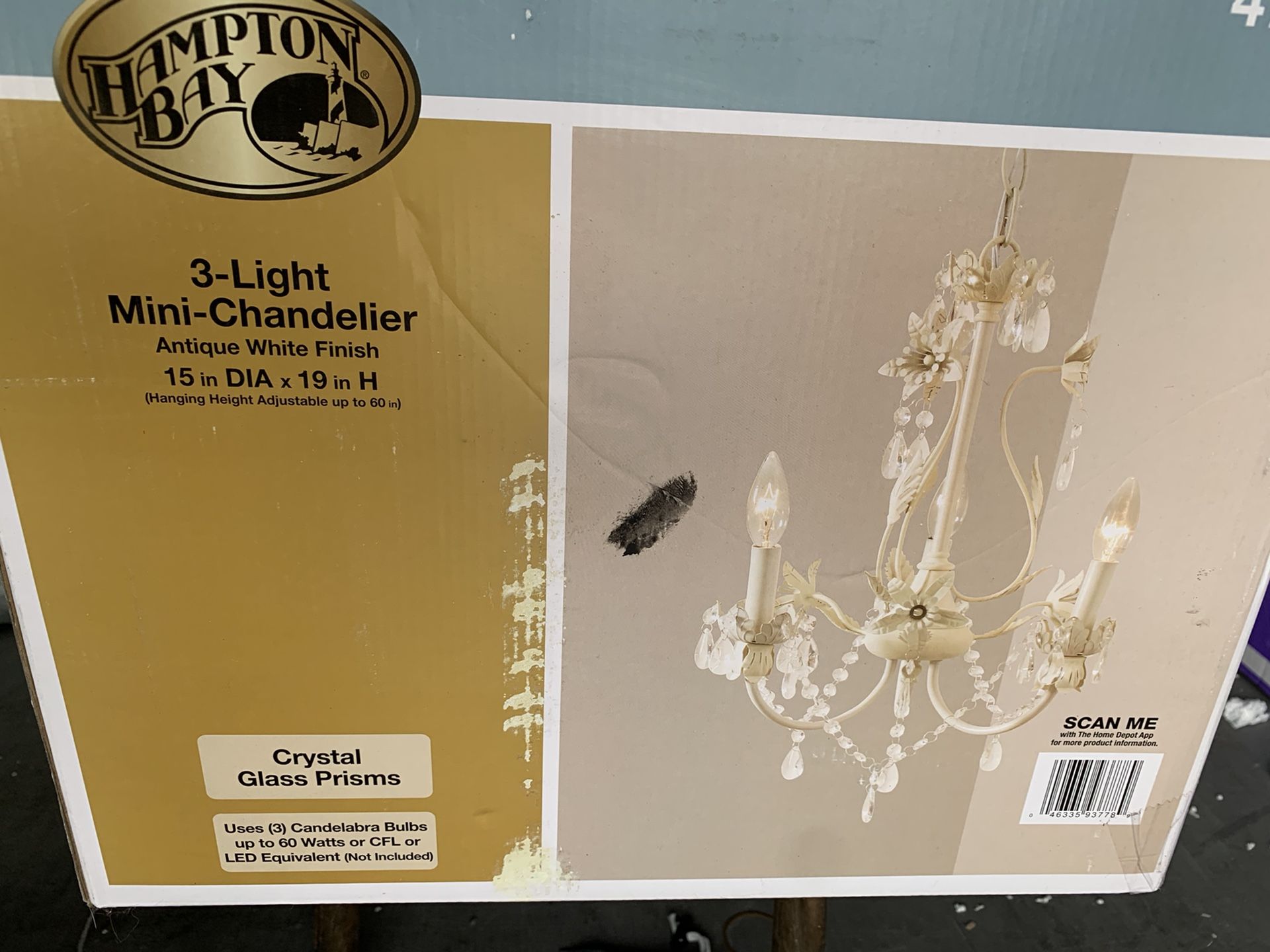 Mini chandelier