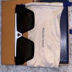 LV sunglasses 