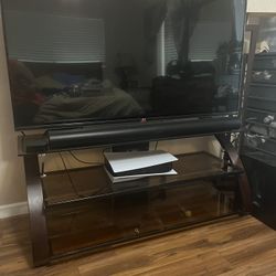 TV Stand/ Entertainment Center