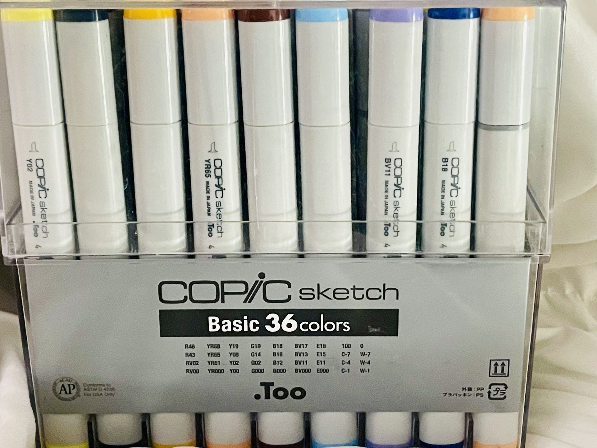 Copic Sketch 36 Pack With 5 Skin Color Markers