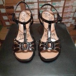 Kenneth Cole Reaction Women's 8 Black Leather Heels