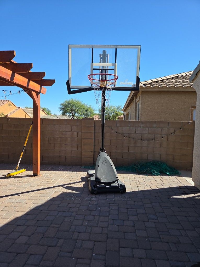 Free Basketball Court