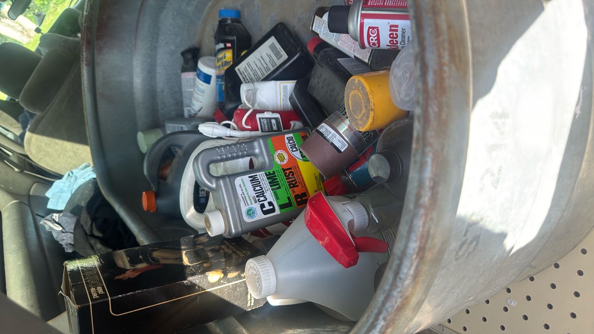 Chemicals / Cleaning Supplies