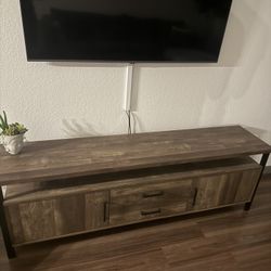 TV Stand 