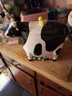  Cow Cookie Jar