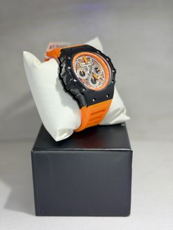 Invicta Racing Vaulthan 44mm