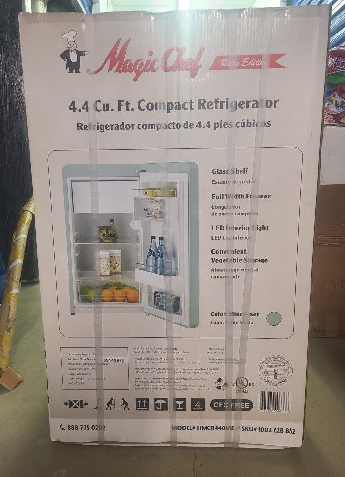 4.4 Cu.ft Magic Chef Compact Refrigerator 