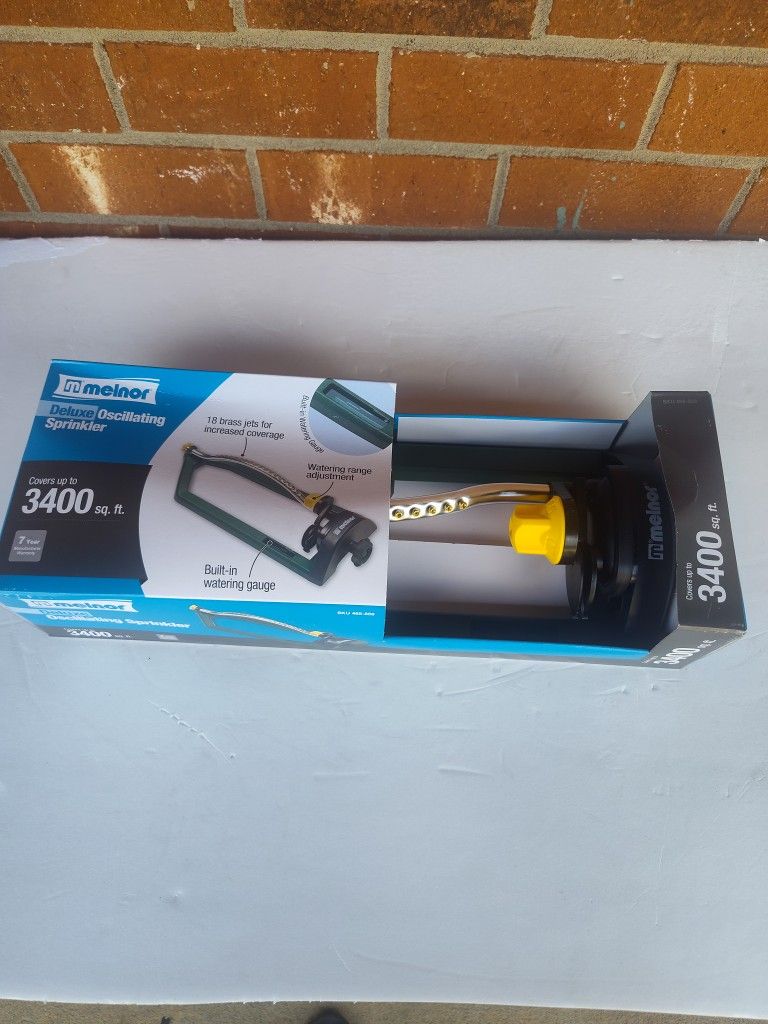 3,400 Ft Oscillating Sprinkler