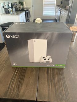 Xbox Series X - Gaming Console - 1TB SSD - Includes Wireless Controller - 4K Gaming