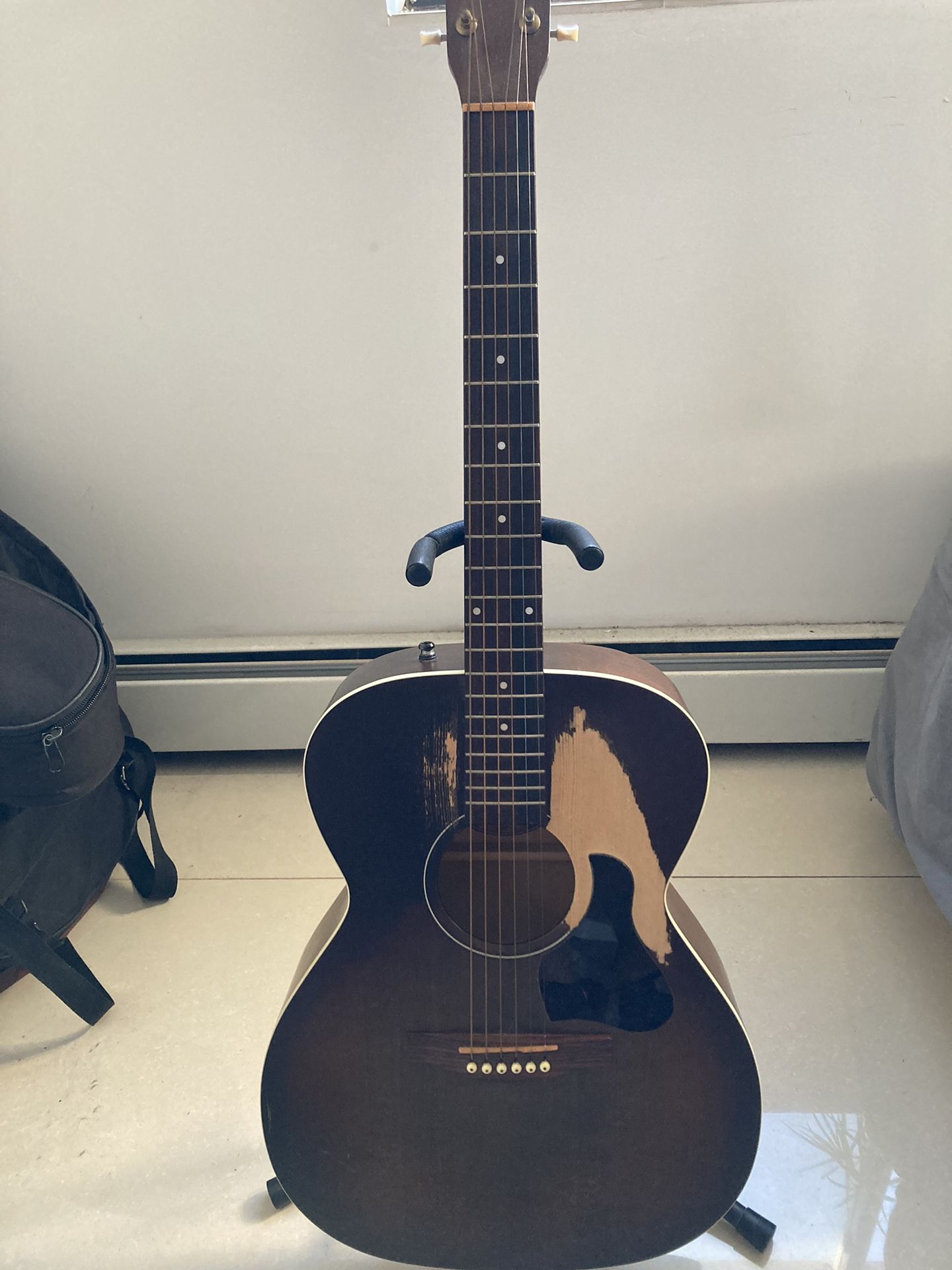 Art Lutherie Electric Acoustic Guitar