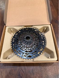 Brand new SRAM cassette t-type 52t
