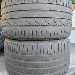 (2) 315 35 20 Bridgestone Run Flat tires