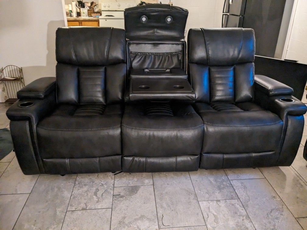 Interchangeable Leather Couch And Loveseat