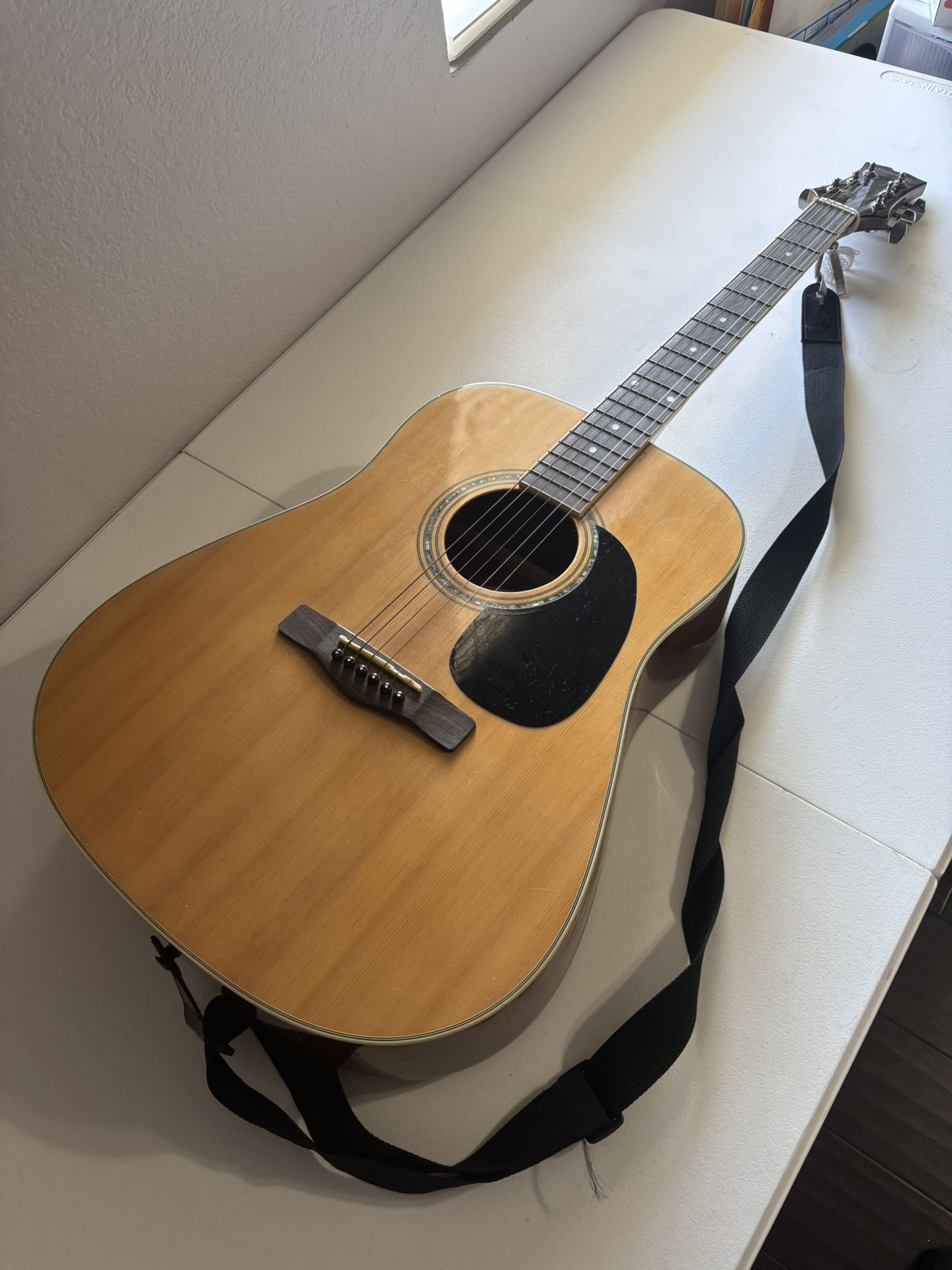 Acoustic Guitar