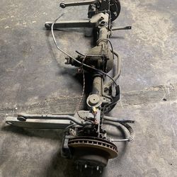 Suburban axel Chevy 1500 axle