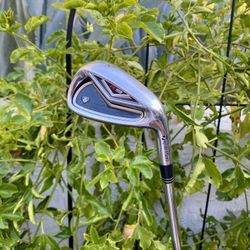 TaylorMade R9 Pitching Wedge