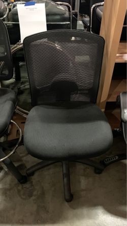 Mesh back armless task chair