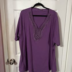 Women’s Size 26 / 28 Tunic length Top with short  Sleeves.  Color Purple  .  Made of 100%  Cotton.  Brand Avenue.  Preowned. Smoke free home 