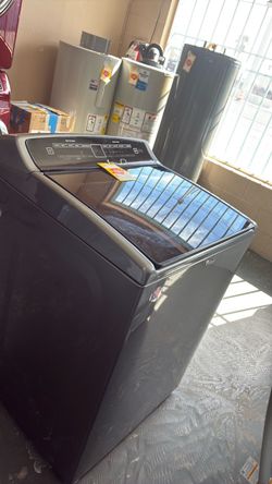 Like new Whirlpool washer top loader