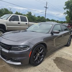 2018 Dodge Charger SXT 