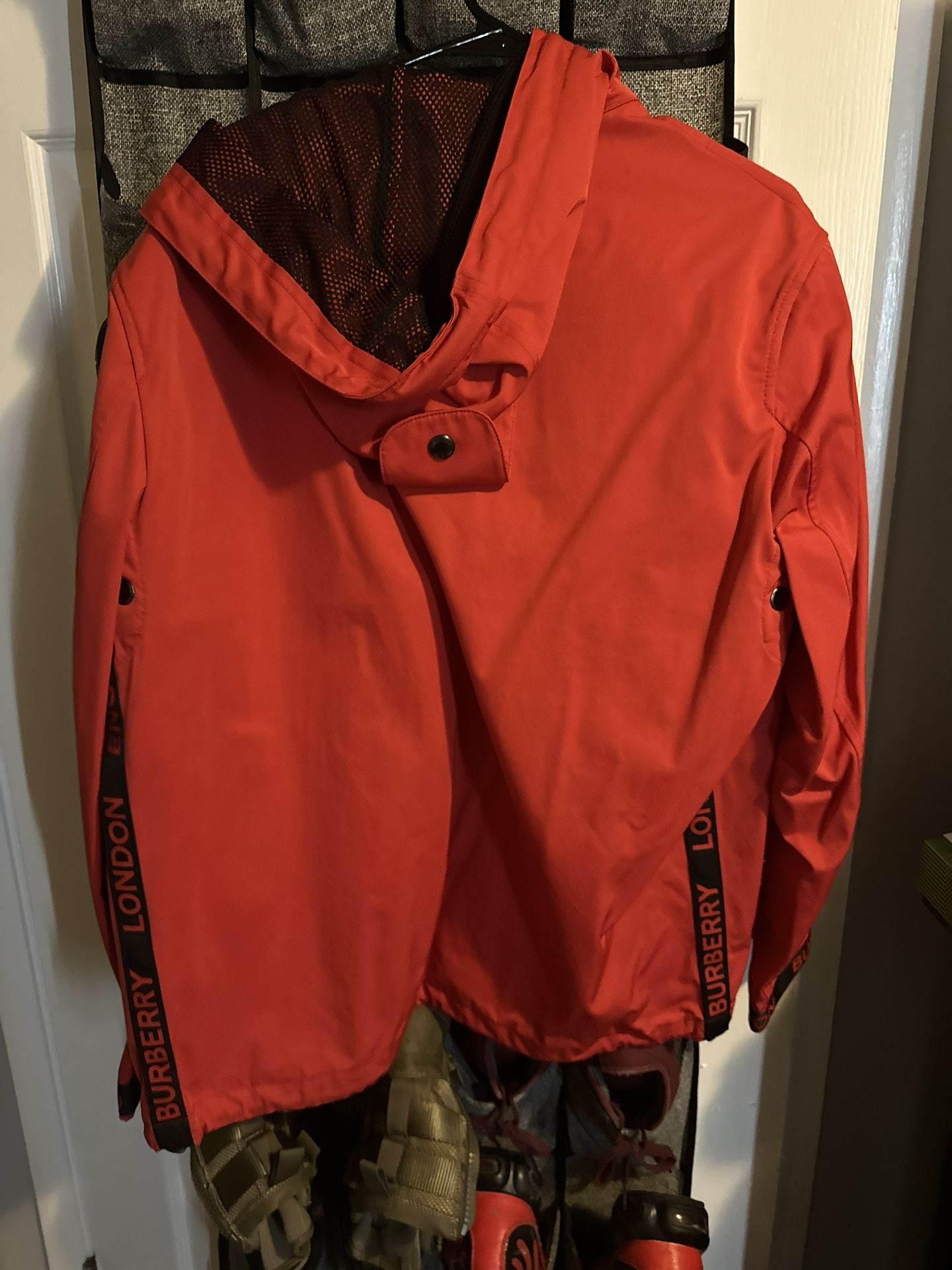 Limited Edition London Runway Red Burberry Wind/rqin Jacket 