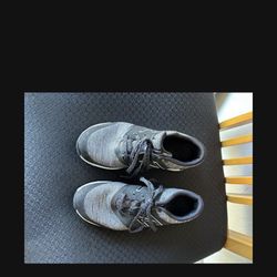 Boys Nike Sneakers Size 6 Good Condition 