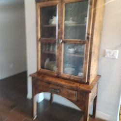 Handcrafted Alder Hutch