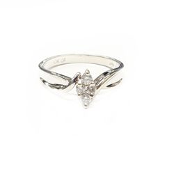 10k White Gold Diamond Ring