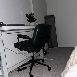 Amazon Green Leather Rolling Chair