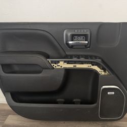 2014-2018 CHEVY SILVERADO FRONT DRIVER LEFTHAND SIDE BLACK DOOR PANEL OEM USED 