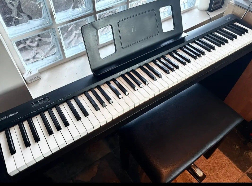 Roland-Fp-10-Digital-piano